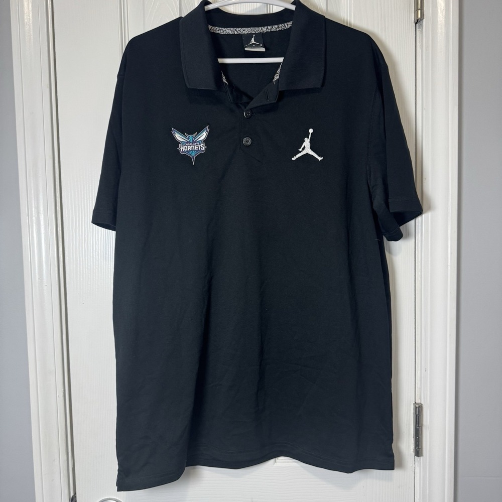 Charlotte Hornets Basketball‎ SS Three Button Polo Black Jordan Large Dri Fit